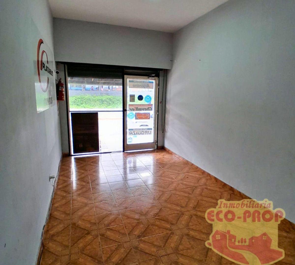 Foto de Alquiler W. Morris Frente Estacion - Local 30 M2.-, imagen 3