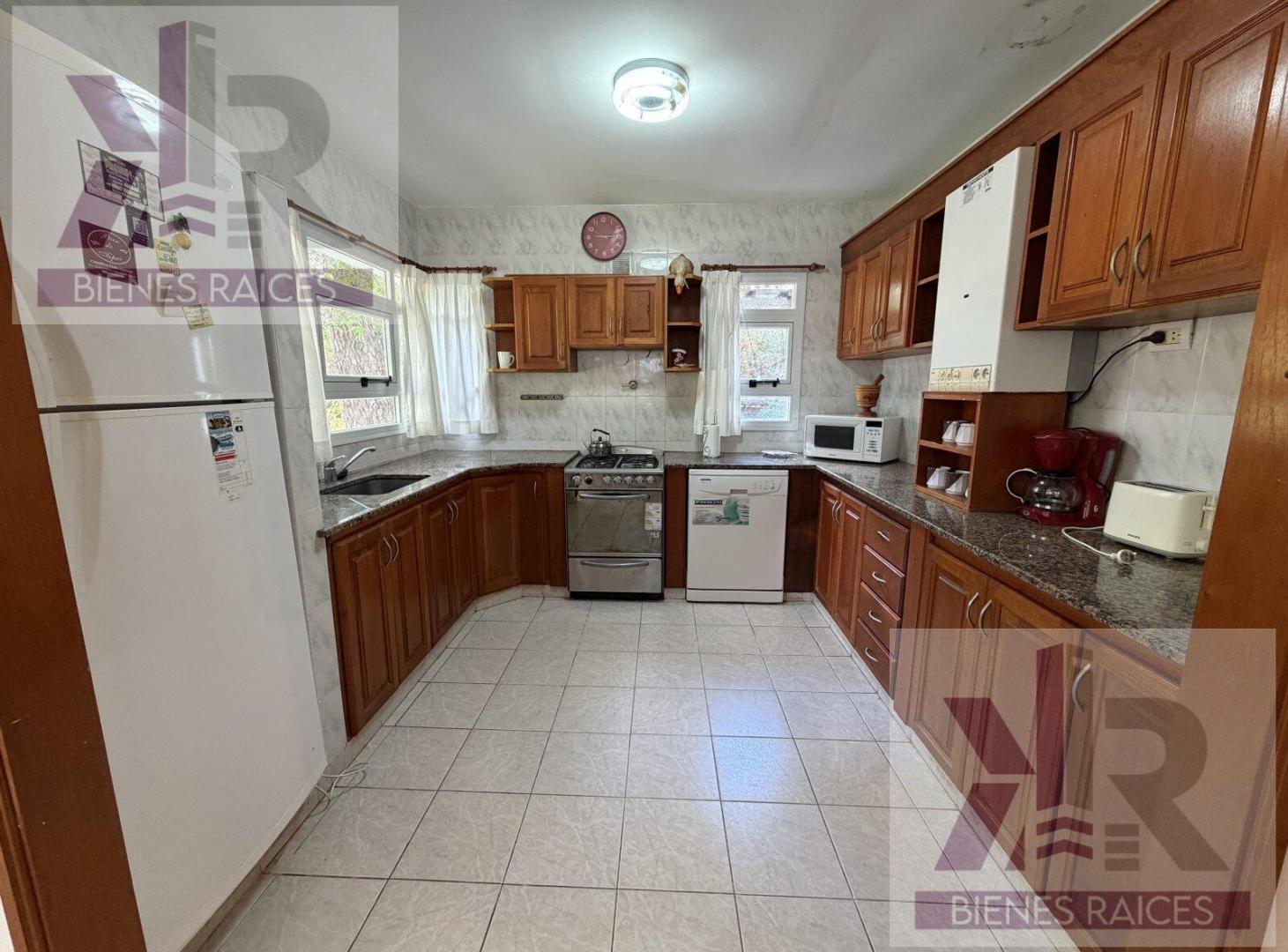 Foto de Casa en venta en zona golf - Cariló, imagen 2