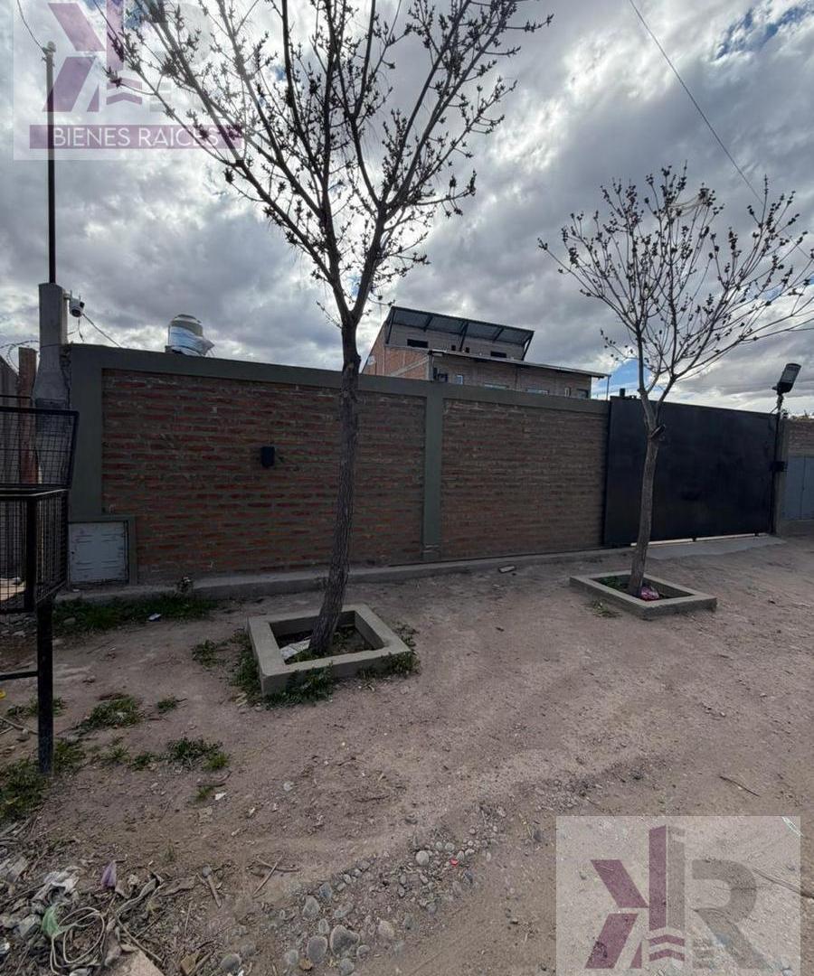 Foto de Casa en venta - Centenario, Neuquén, imagen 3