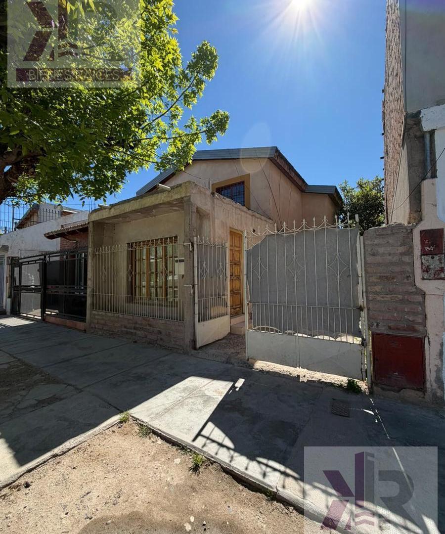 Foto de Casa comercial en venta | Calle Honduras e/Antu y Coihué - Centenario, imagen 2