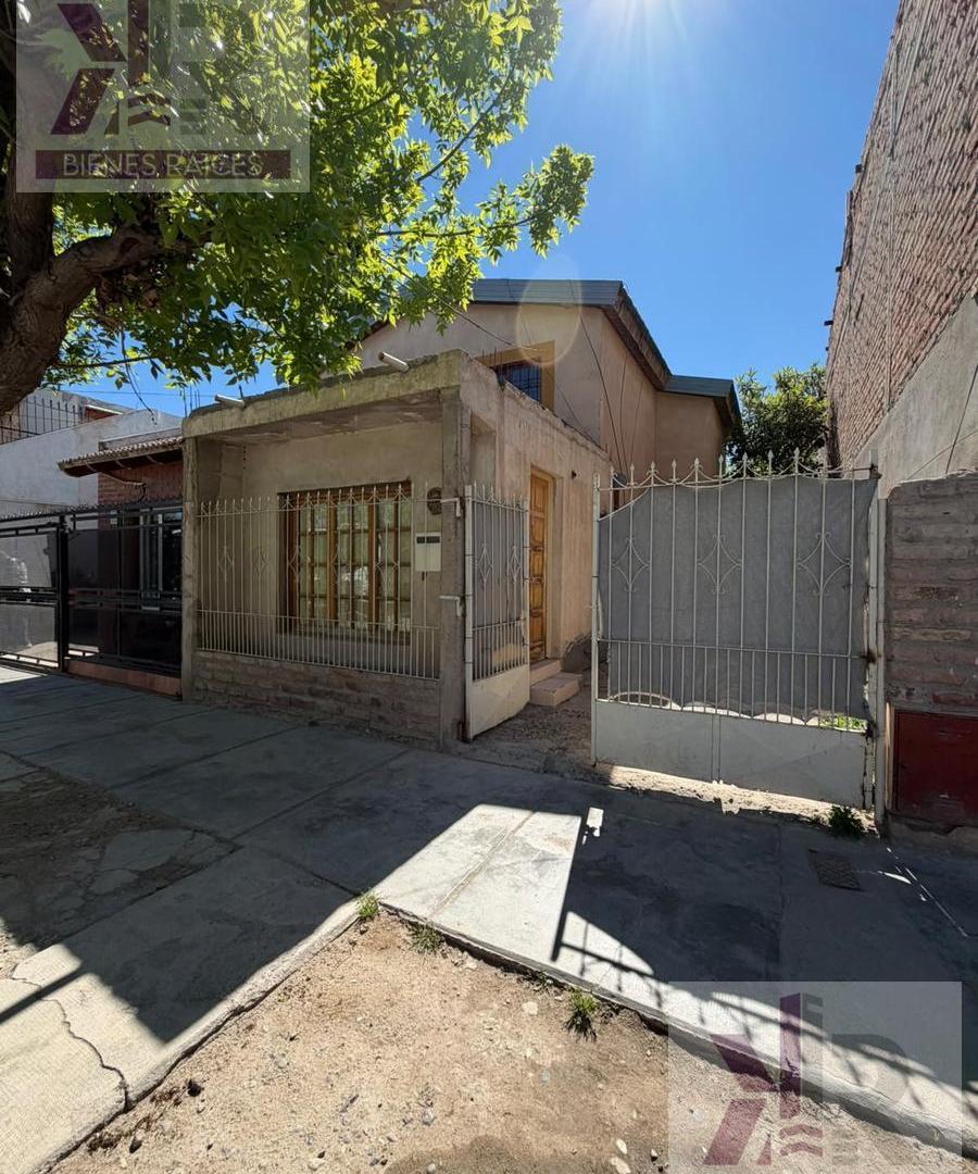 Foto de Casa comercial en venta | Calle Honduras e/Antu y Coihué - Centenario, imagen 3