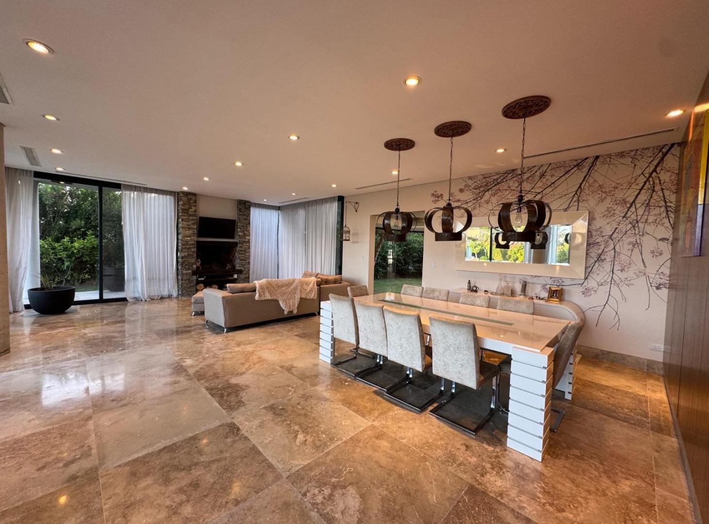 Foto de Casa al lago barrio El Golf Nordelta, imagen 2