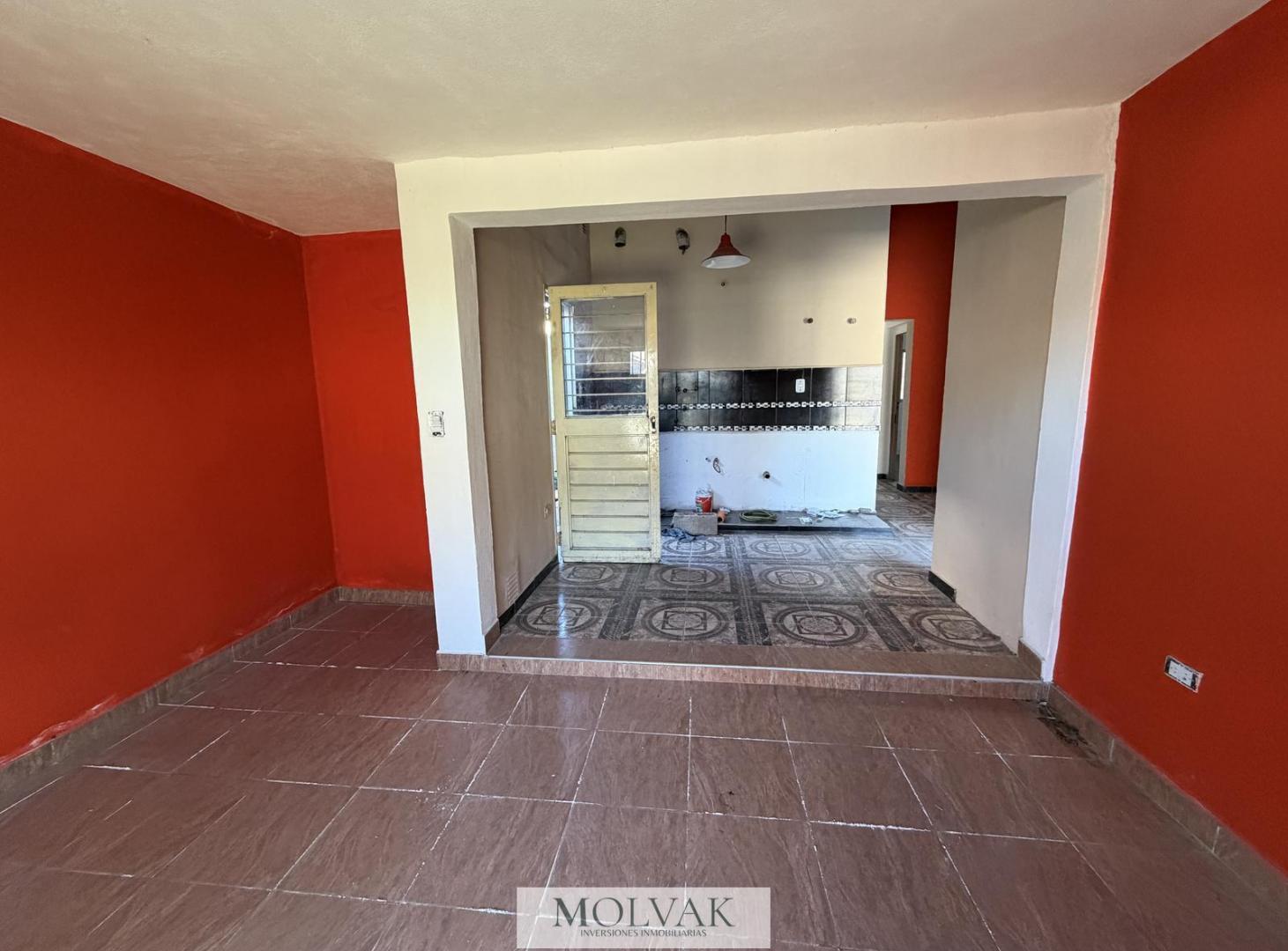 Foto de CASA DE 2 DORMITORIOS A REFACCIONAR – BARRIO RENÉ FAVALORO – CON, imagen 4