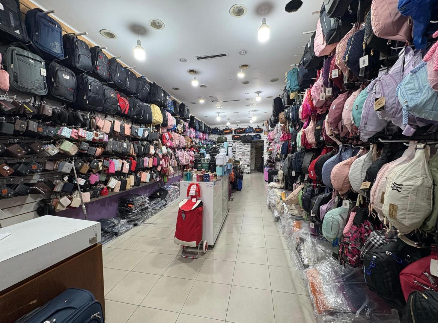 Foto de LOCAL EN VENTA UBICADO EN AV. CORRIENTES 2400, imagen 5