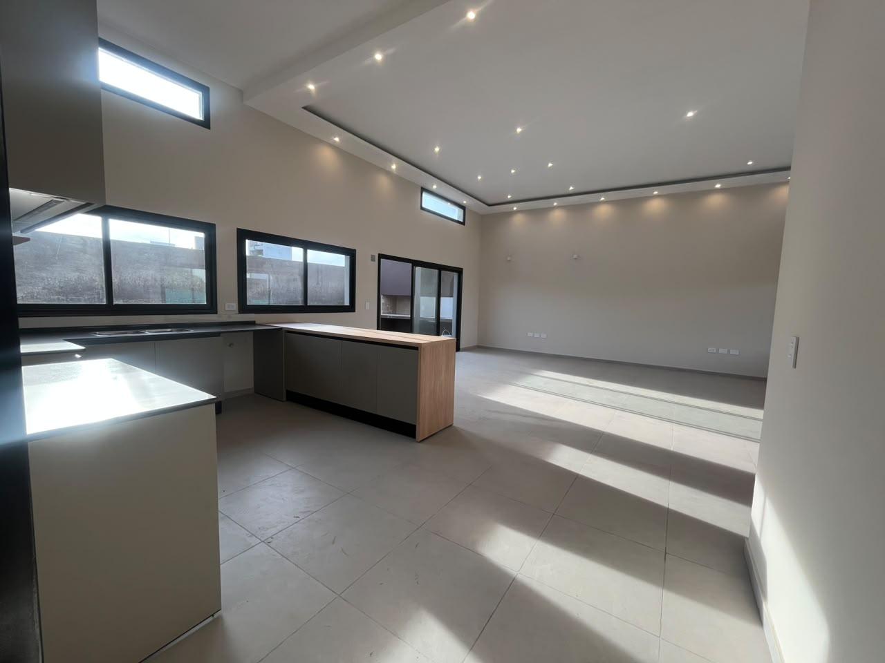 Foto de CASA EN VENTA RINCONES DE MANANTIALES, imagen 4
