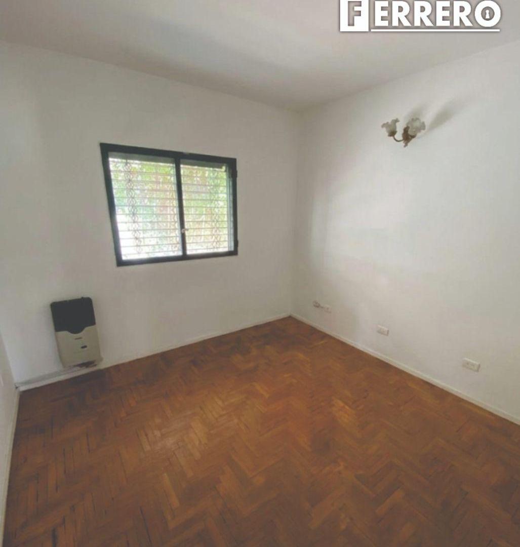 Foto de OPORTUNIDAD EXCELENTE CHALET EN ALQUILER, imagen 2
