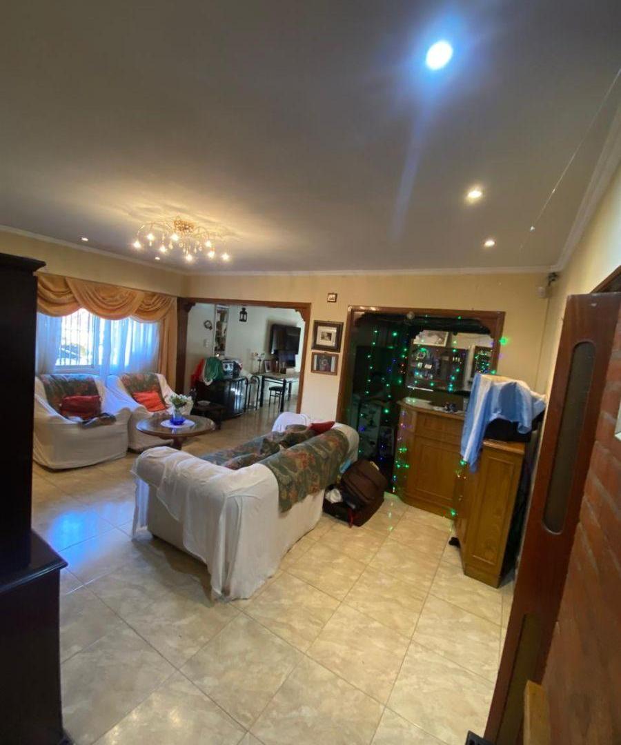 Foto de EXCELENTE CHALET EN VENTA, imagen 2