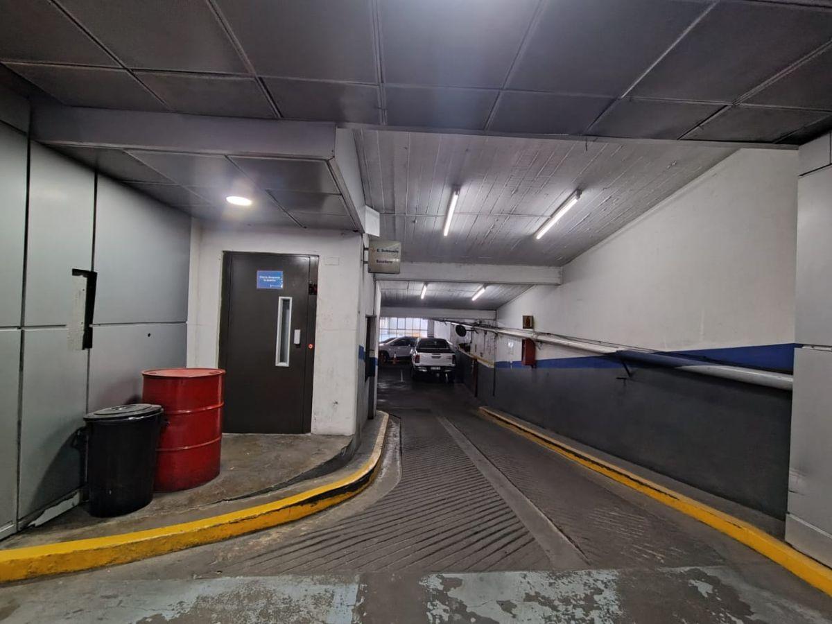 Foto de Cochera de 15 m² en venta en Recoleta, imagen 4