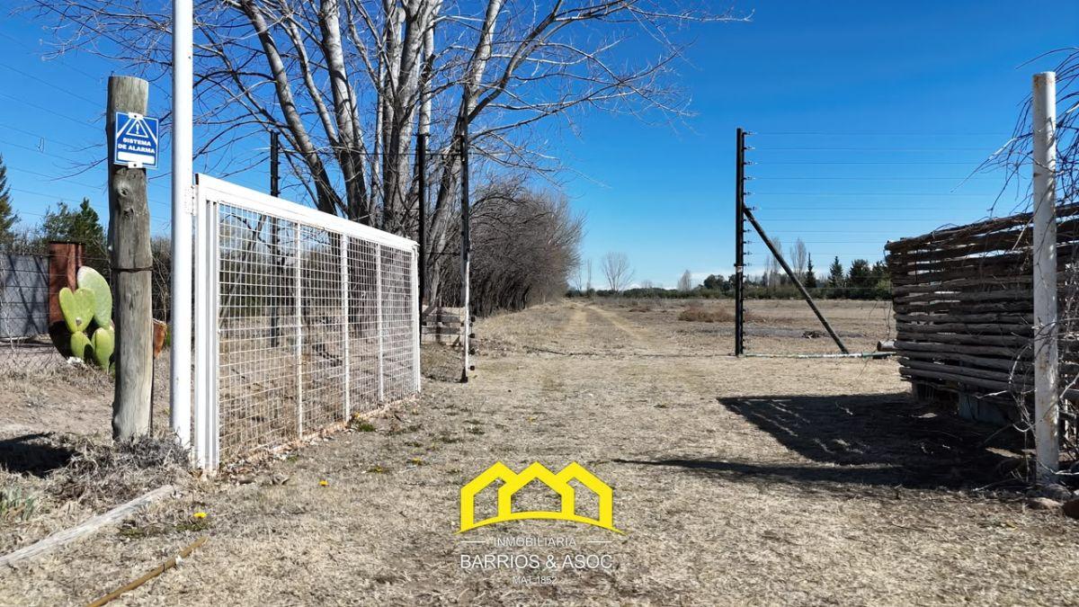 venta amplio lote en las paredes