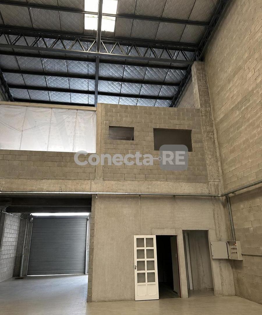 Foto de Depósito 600 m² en Alquiler - Parque Industrial Moron, imagen 5