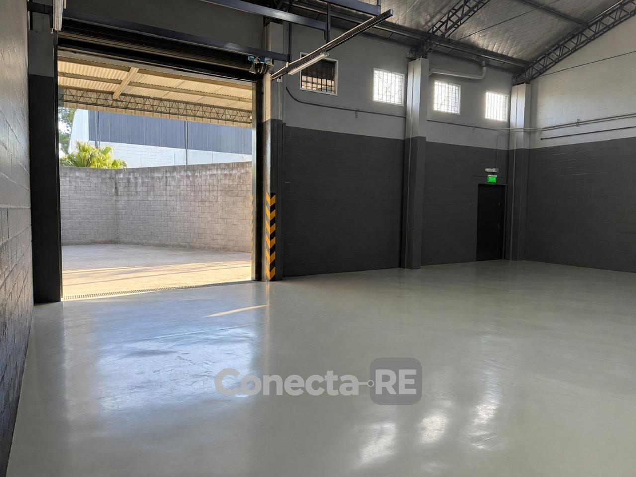 Depósito 1070 m² en Alquiler en José León Suarez
