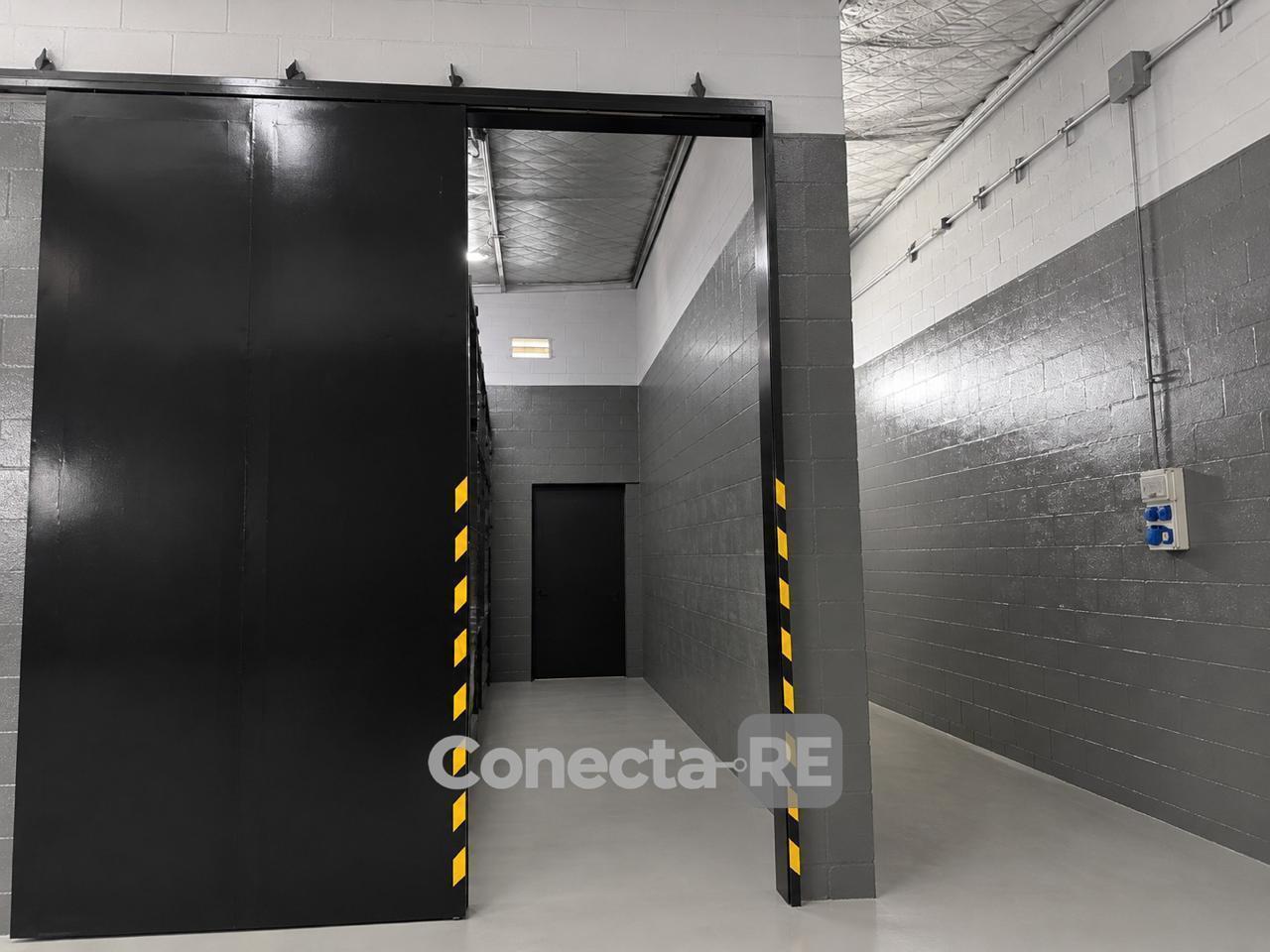 Foto de Depósito 1070 m² en Alquiler en José León Suarez, imagen 5