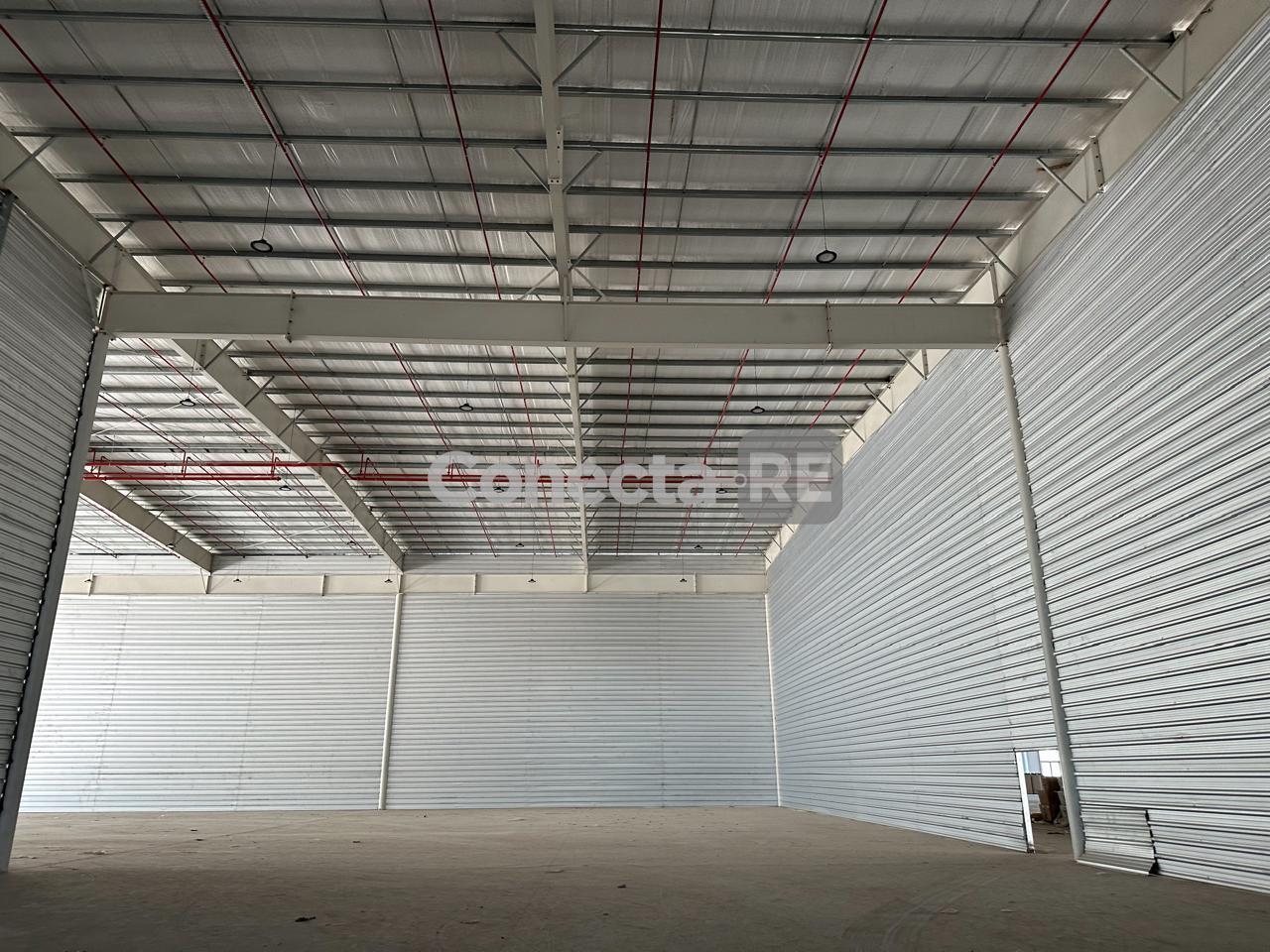Foto de Depósito 450 m² en Alquiler Dentro del Centro Industrial DT4 - Don, imagen 2
