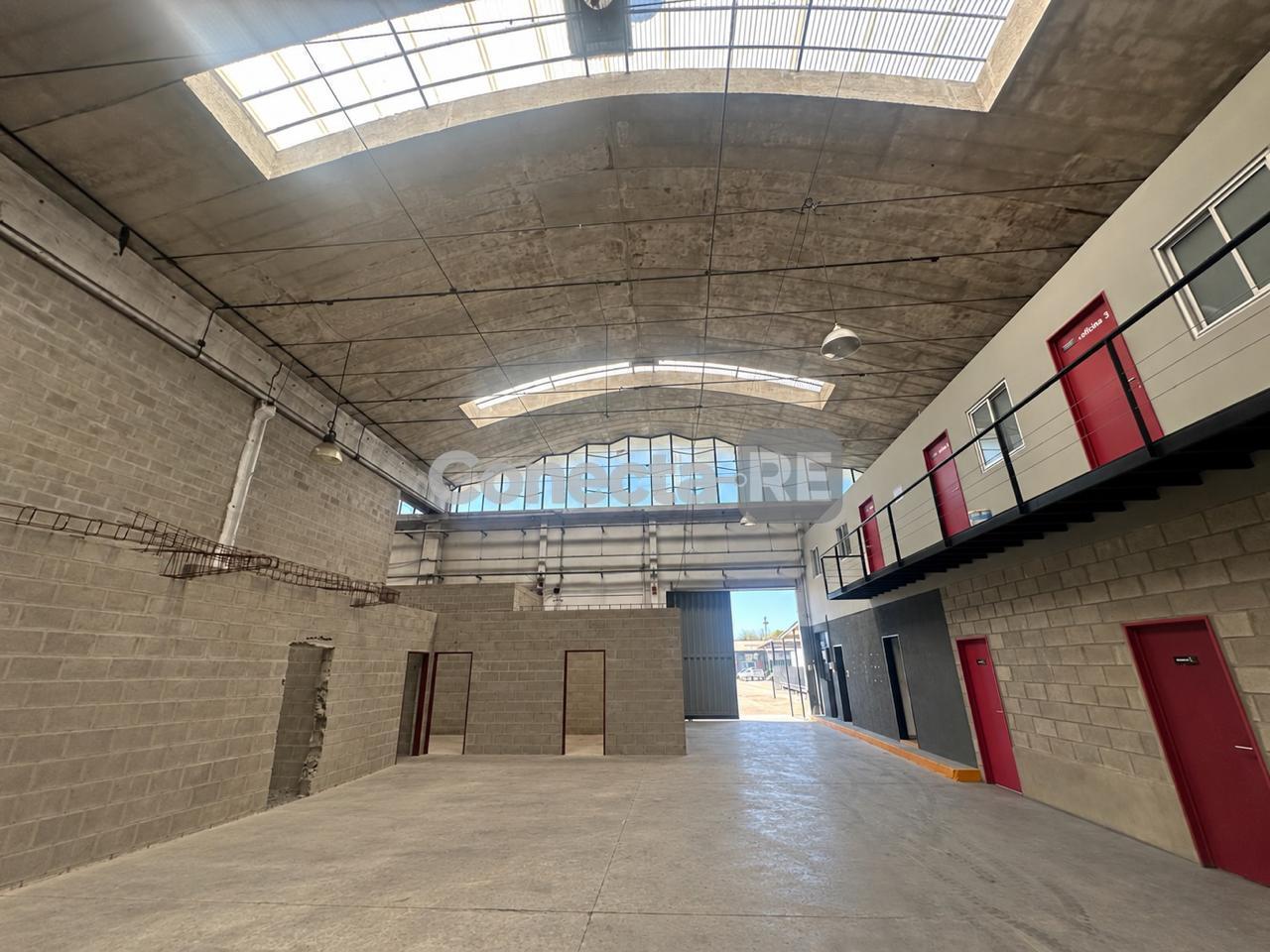 Foto de Depósito 1215 m² en Alquiler sobre Panamericana, imagen 2