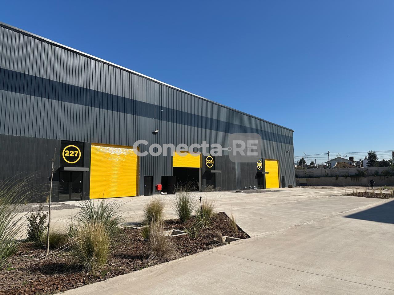 Foto de Depósito 450 m² en Alquiler Dentro del Centro Industrial DT4 - Don, imagen 3
