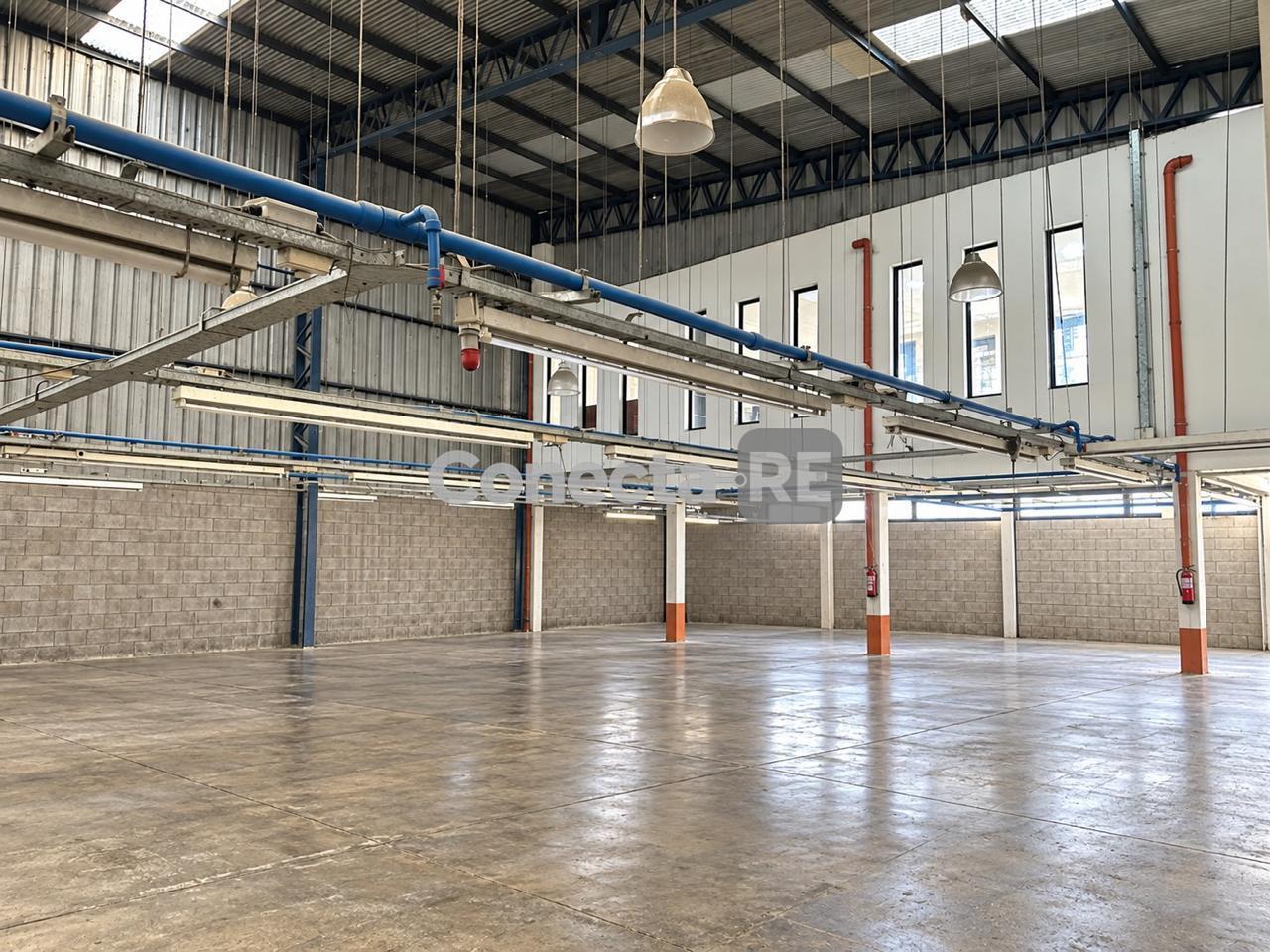 Foto de Depósito 900 m² en Alquiler en Moreno, imagen 2