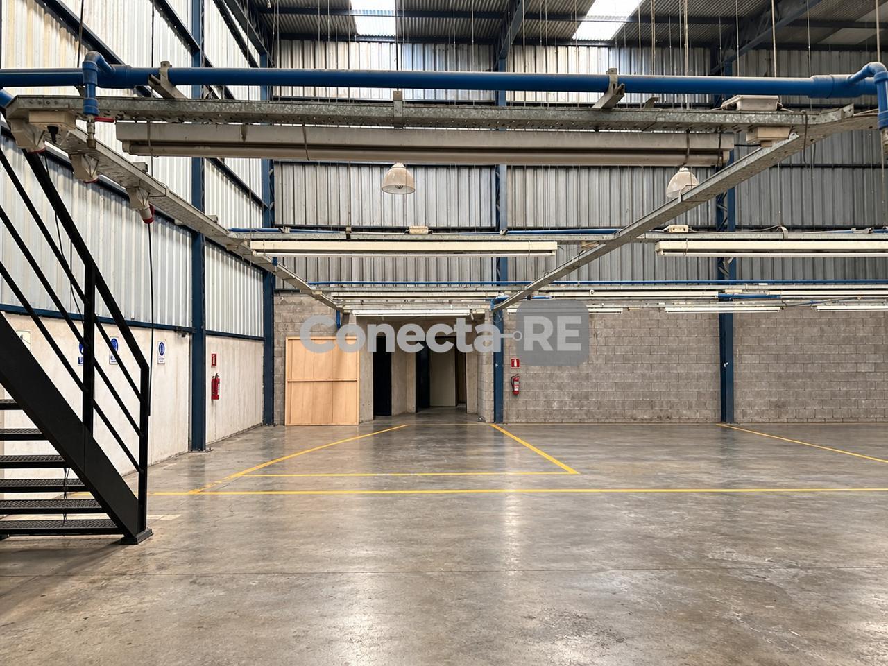 Foto de Depósito 900 m² en Alquiler en Moreno, imagen 1