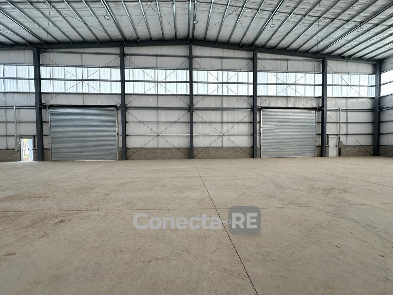 Foto de Depósito 3000 m² a Estrenar en Alquiler dentro de Predio Cerrado en, imagen 3