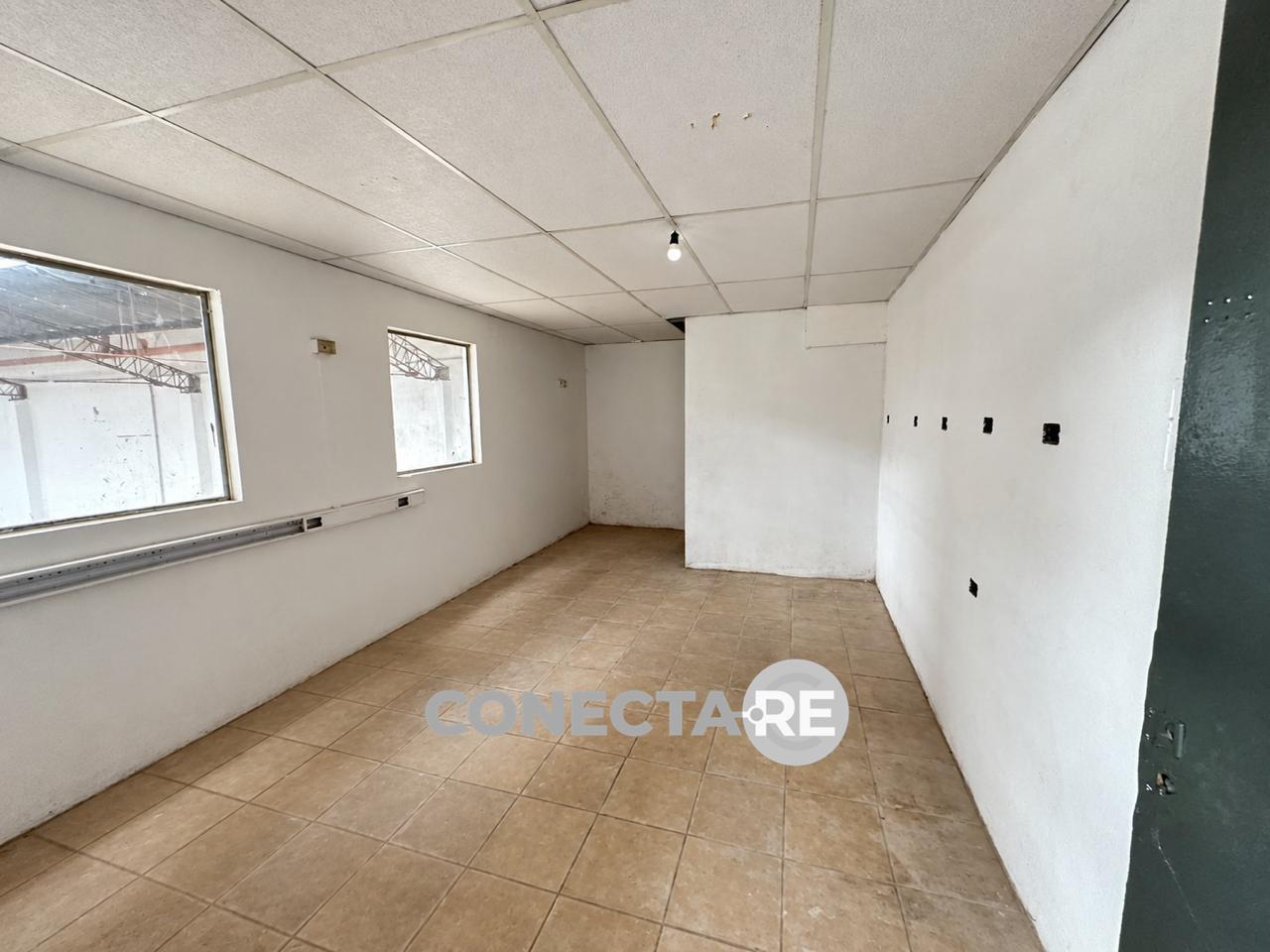 Foto de Depósito 500 m² en Alquiler en General San Martin, imagen 5