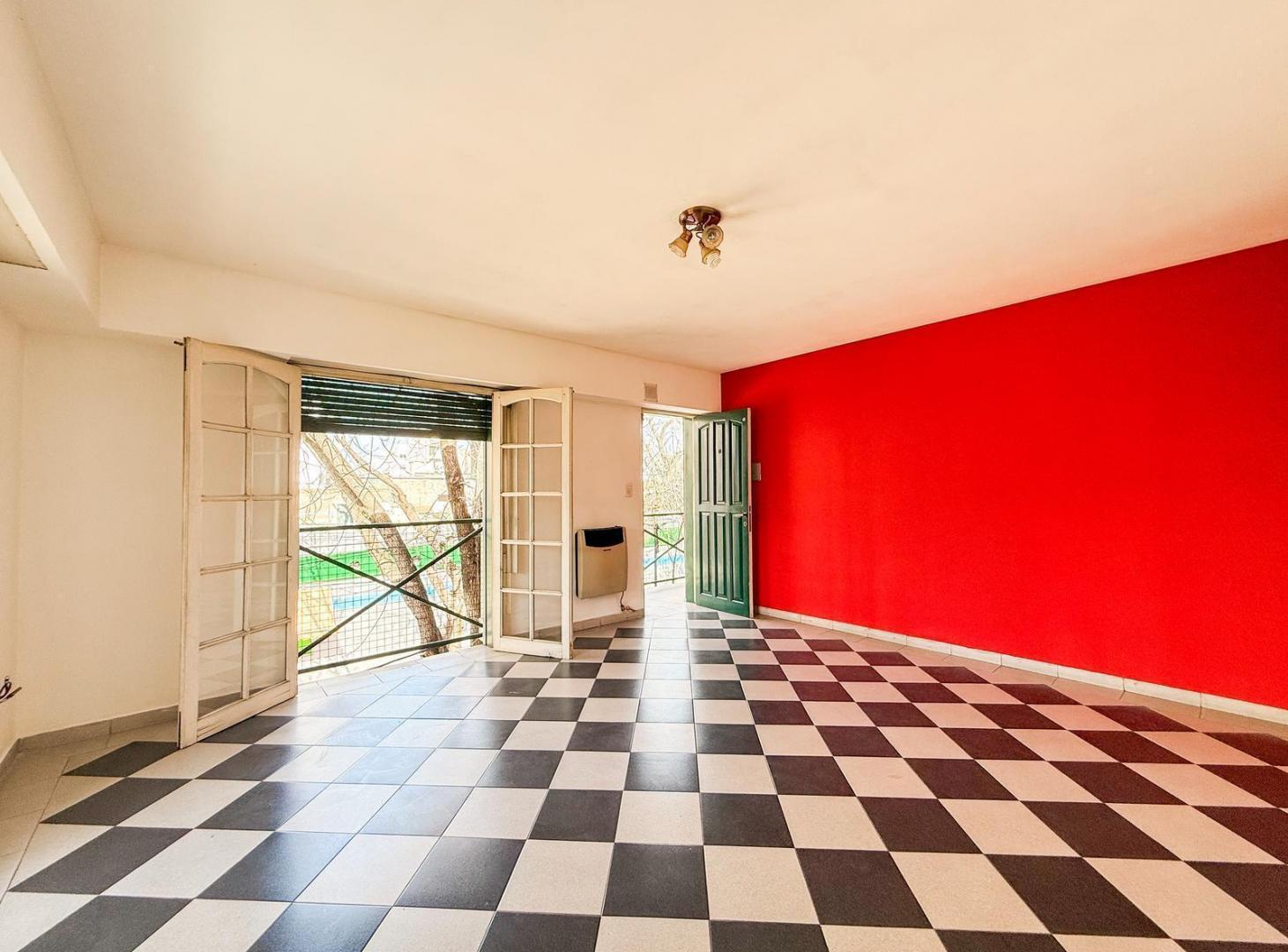 Foto de Departamento 1 dormitorio al frente en esquina sobre av 19, imagen 3