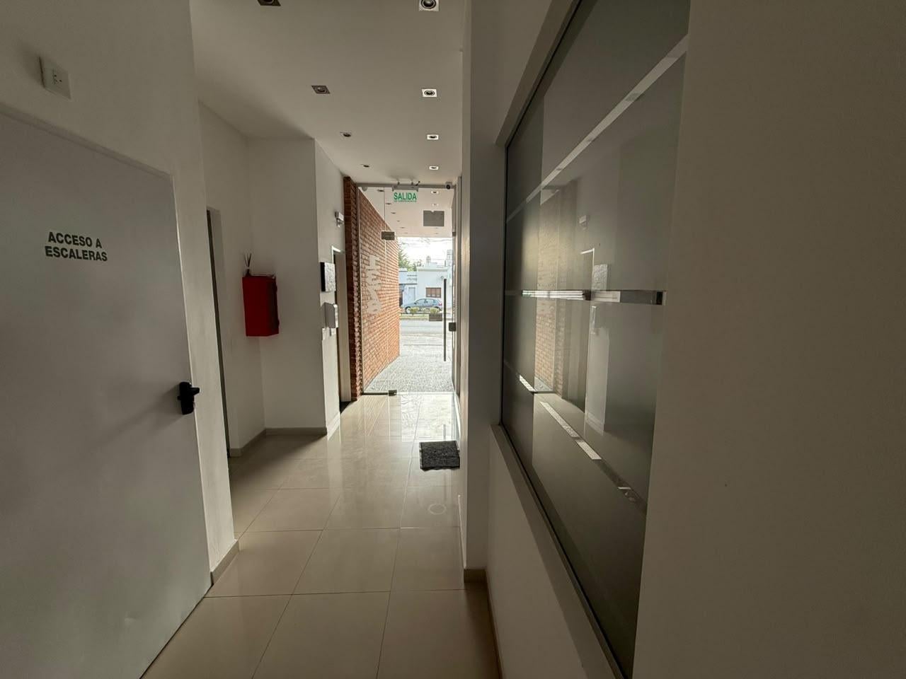 Foto de Departamento en La Plata Av. 44 e 22 y 23, imagen 2
