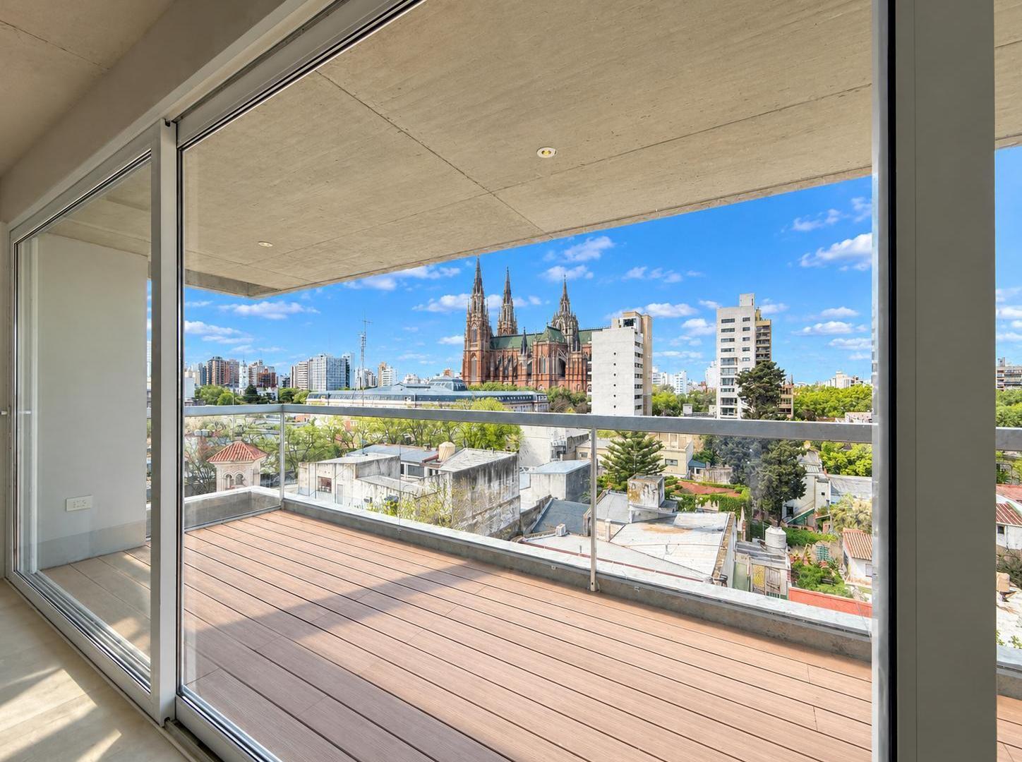 Foto de VENTA DEPARTAMENTO DE 4 AMBIENTES CON VISTA A LA CATEDRAL DE LA PLATA, imagen 4