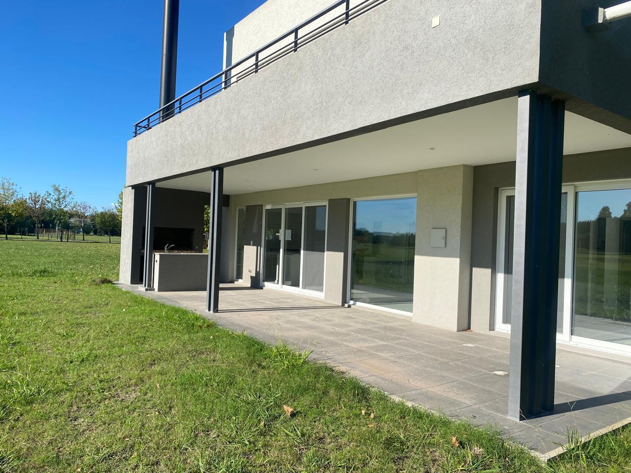 Foto de Casa en venta en Haras del Sur II, imagen 2