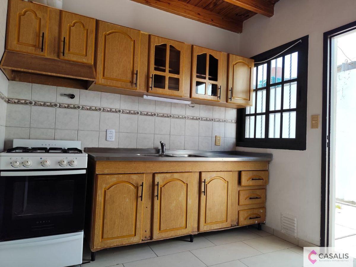 Foto de Casa en venta c/ cochera en Dorrego, imagen 3