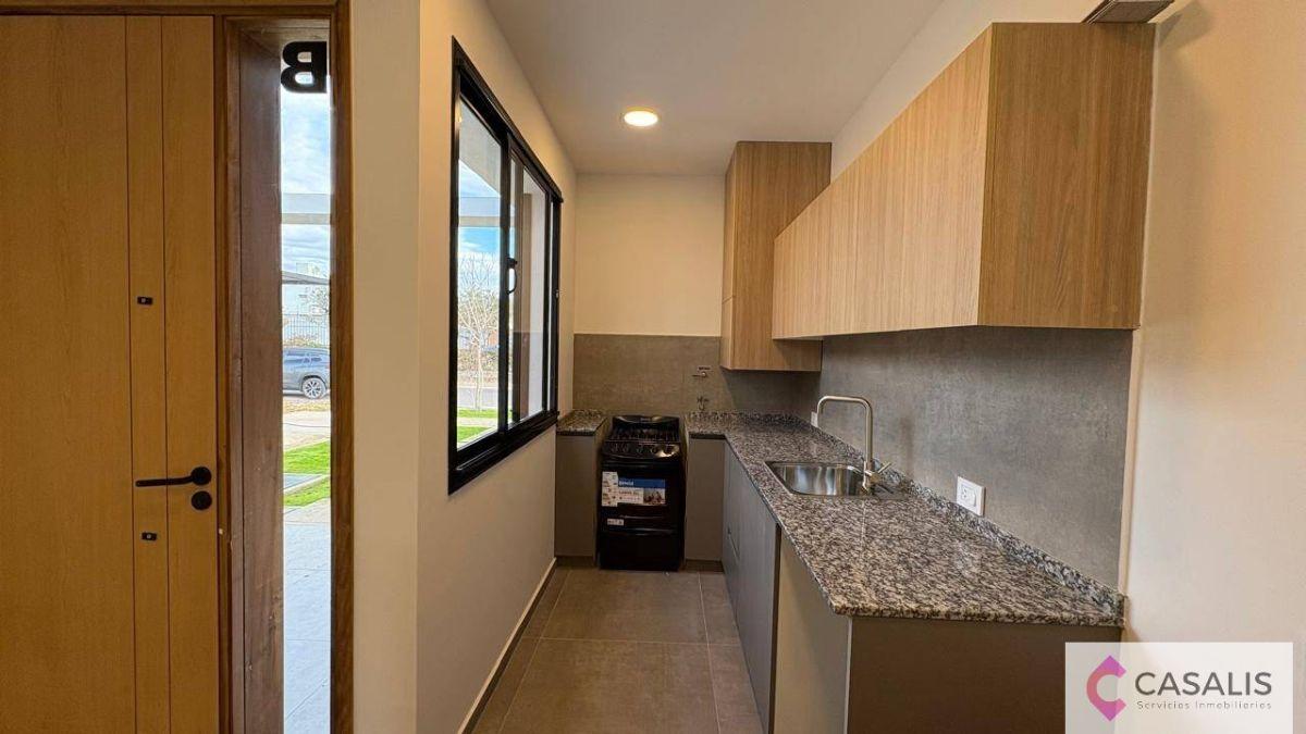 Foto de Casa en alquiler c/ cochera en Luján de Cuyo, imagen 4
