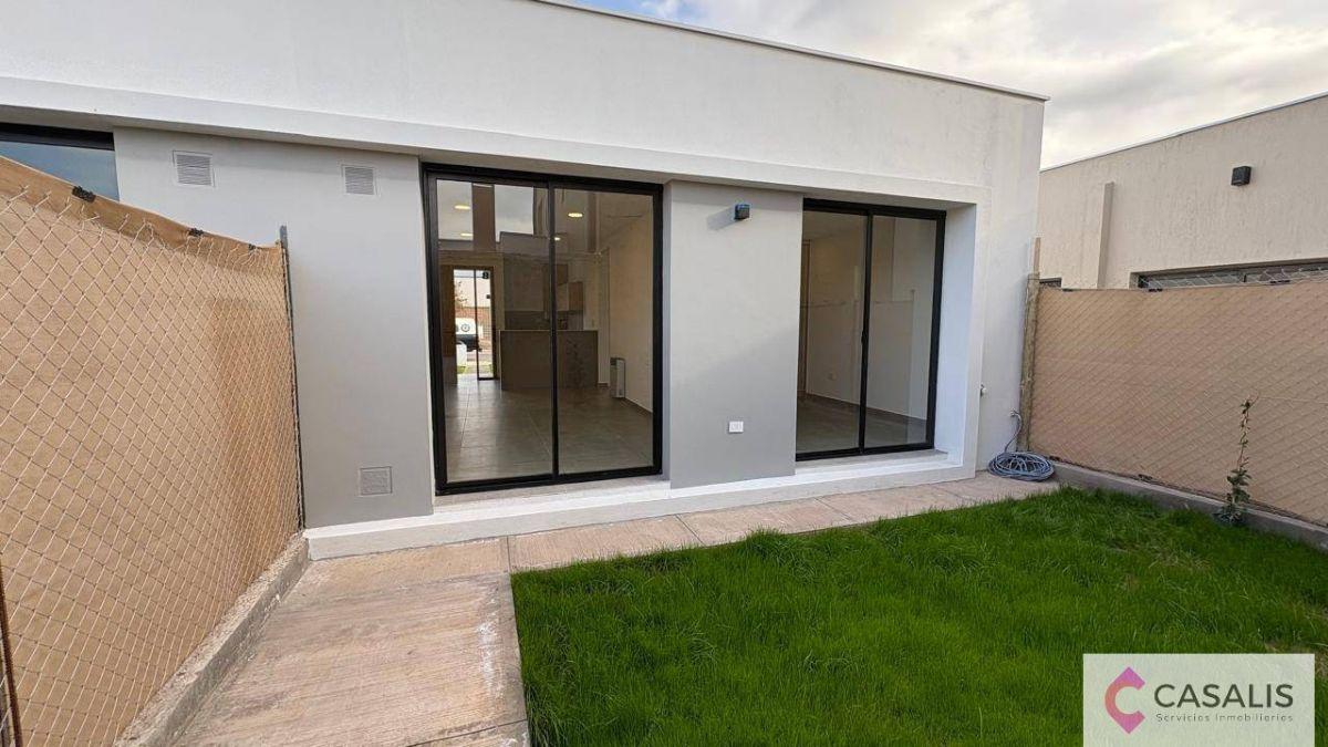Foto de Casa en alquiler c/ cochera en Luján de Cuyo, imagen 3
