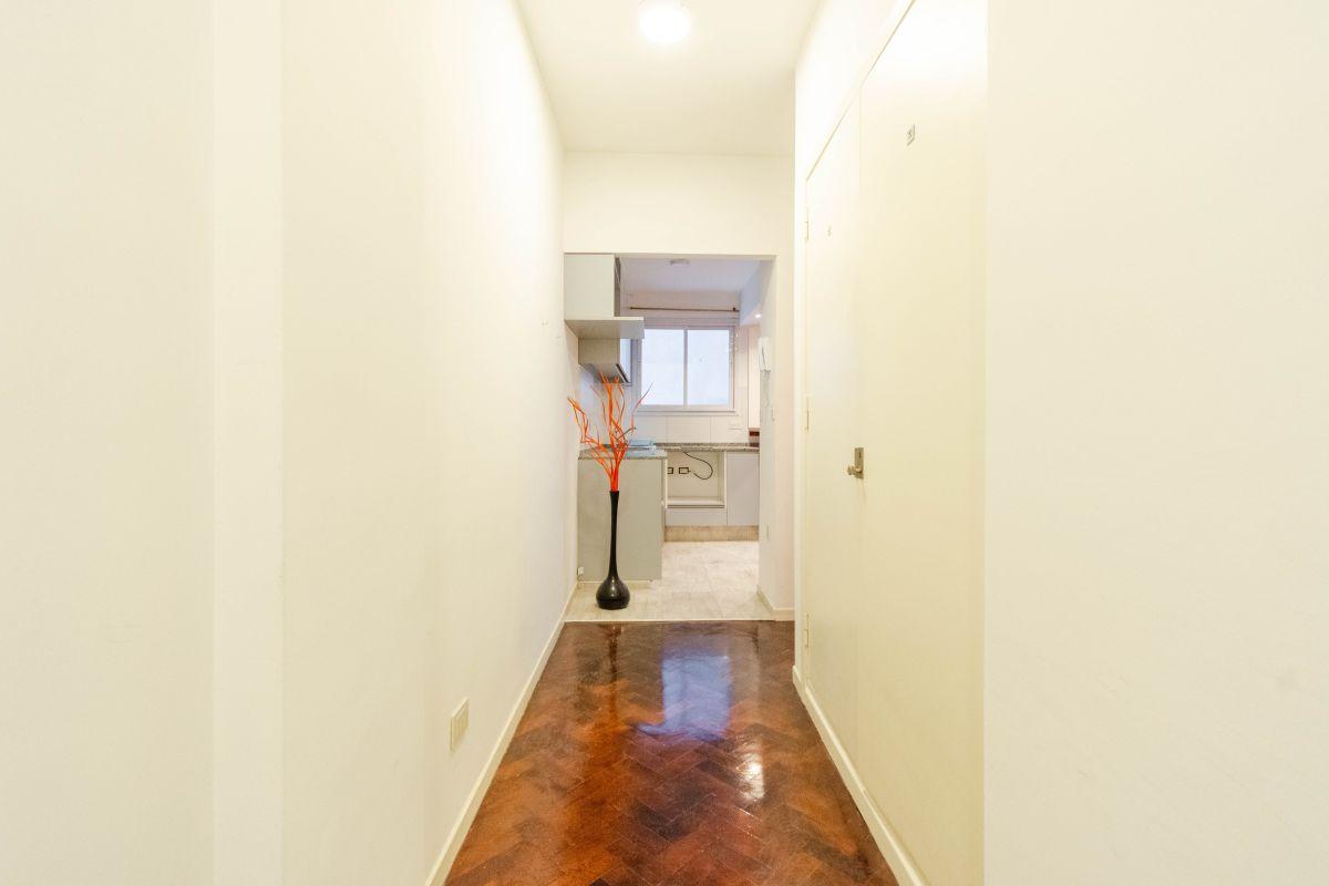 Foto de DEPARTAMENTO 2 AMBIENTES EN VENTA – SARMIENTO 2000, BALVANERA, imagen 2
