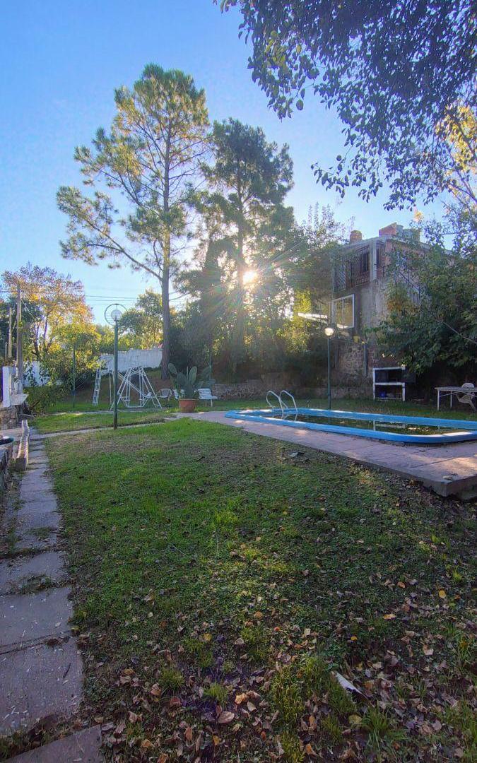 Foto de Terreno con pileta! Gas natural y cloacas, imagen 1