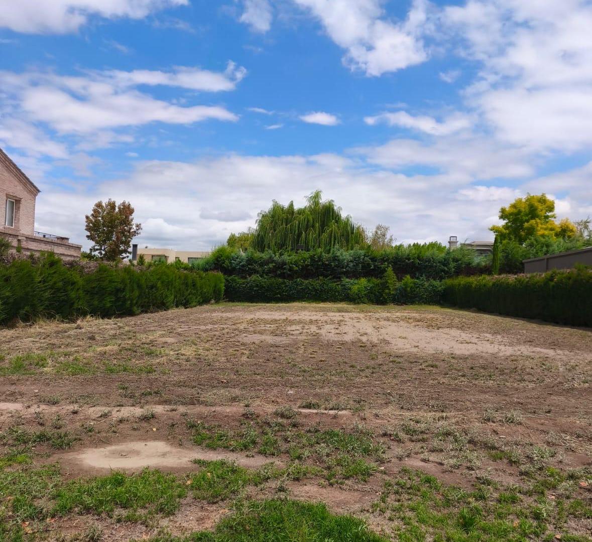 Foto de Dueño Directo Vende Excelente Lote En Barrio Privado Las Candelas II, imagen 3