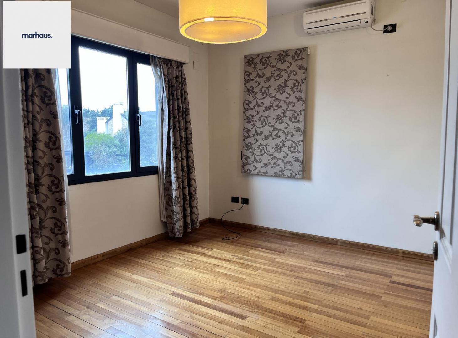 Foto de Venta Casa 4 ambientes en Los Ombúes de Hudson, imagen 3