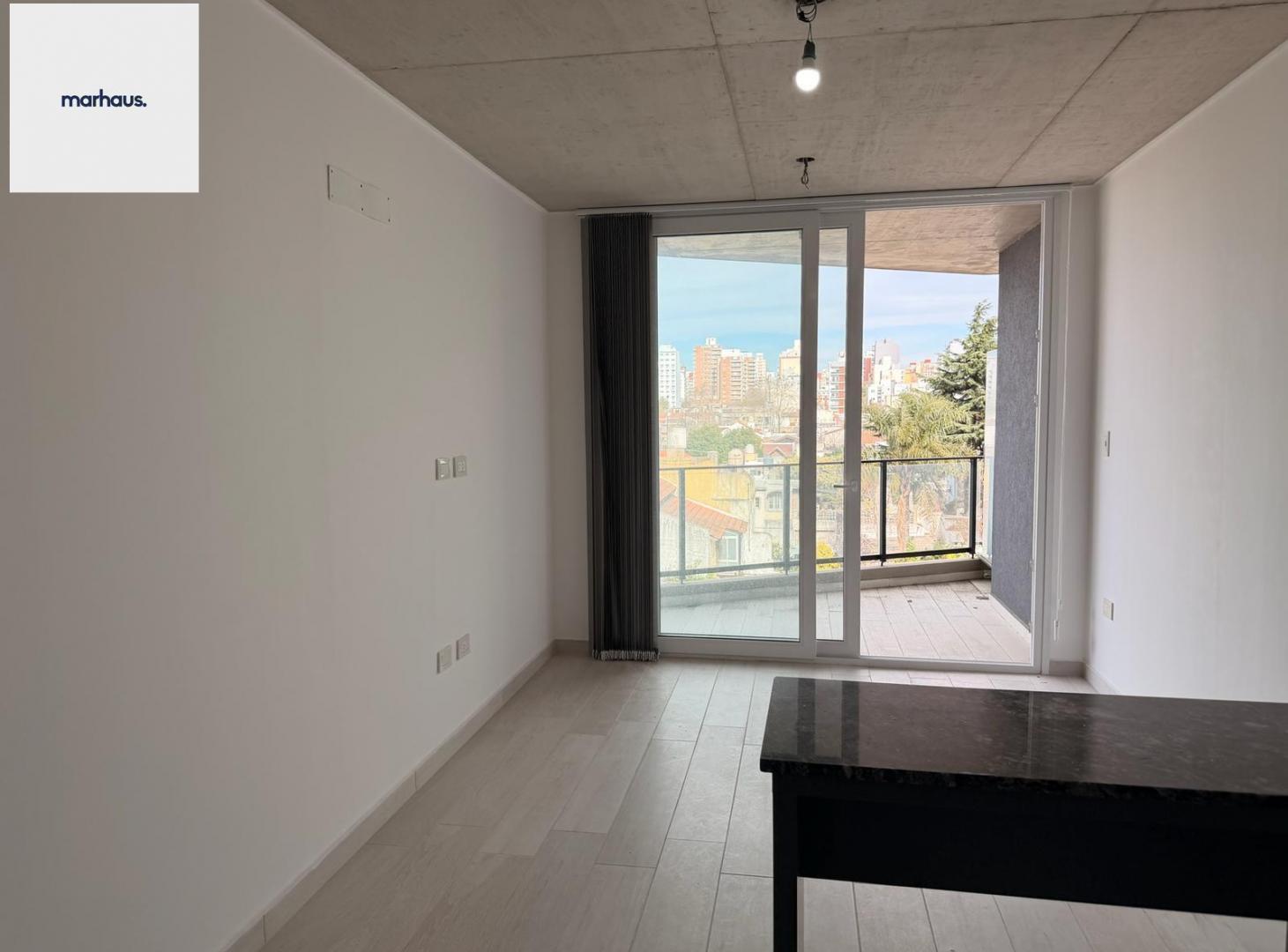 Foto de Moderno Departamento 2 ambientes en Alquiler en Quilmes, imagen 1