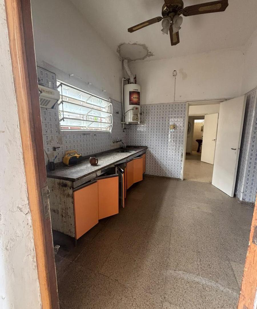 Foto de Casa + Departamento+ Galpón en venta Barrio Alberdi, imagen 3