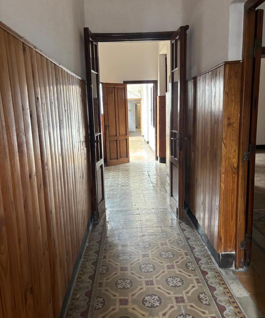 Casa + Departamento+ Galpón en venta Barrio Alberdi
