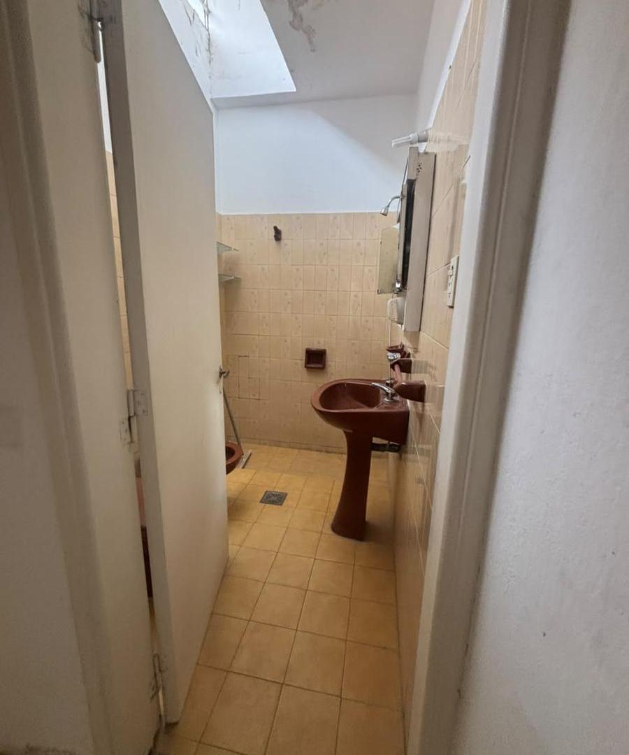 Foto de Casa + Departamento+ Galpón en venta Barrio Alberdi, imagen 5
