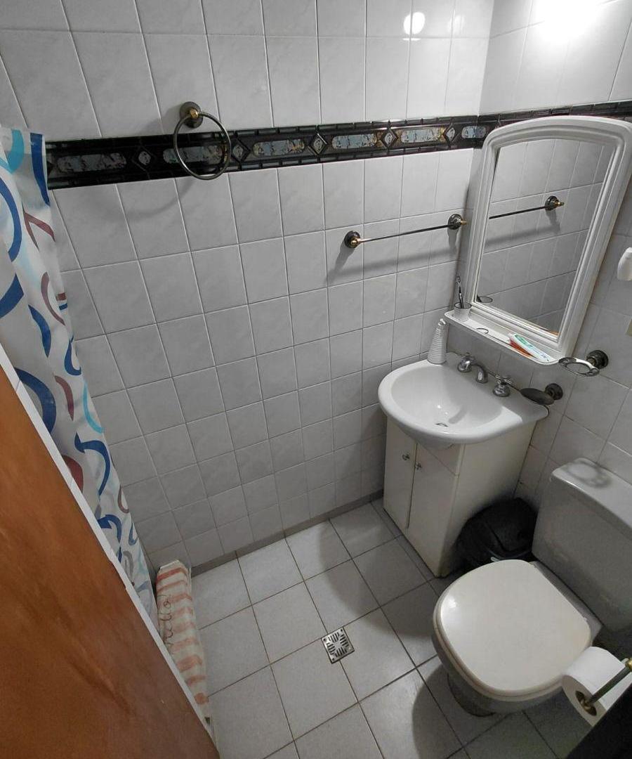 Foto de Casa de 220 m² con 4 habitaciones en venta en Mataderos, imagen 5