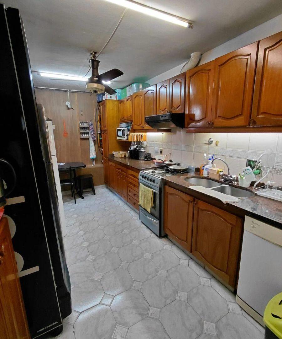 Foto de Casa de 220 m² con 4 habitaciones en venta en Mataderos, imagen 4