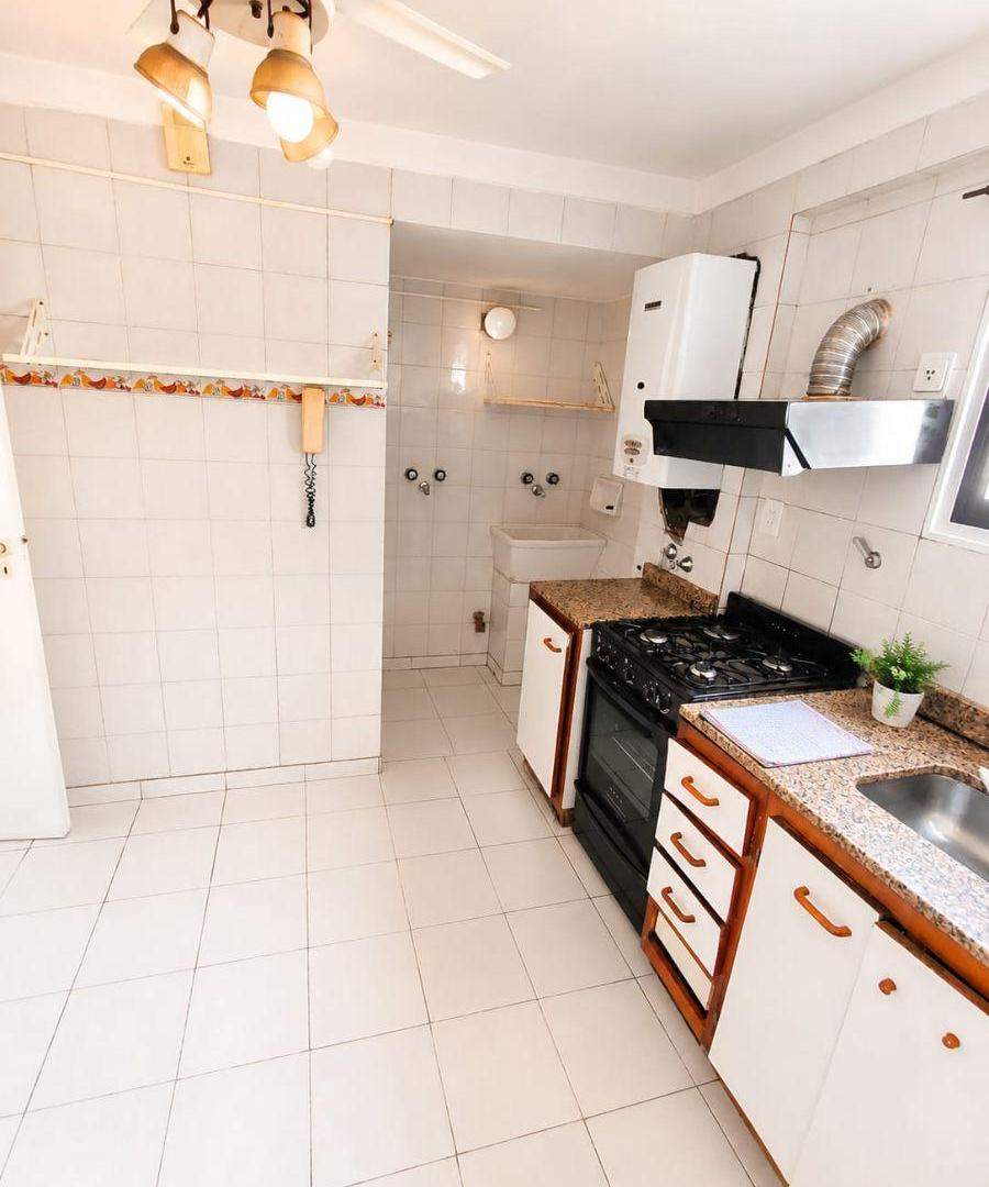 Foto de Departamento de 70 m² con 2 dormitorios en Venta en Parque Rivadavia, imagen 5