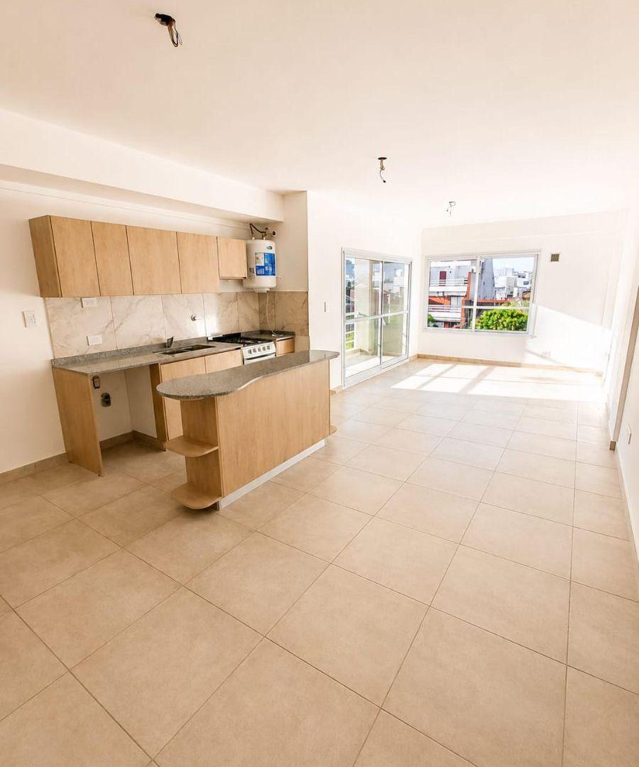 Foto de Departamento de 44 m² totales EN VENTA, Mataderos, imagen 2