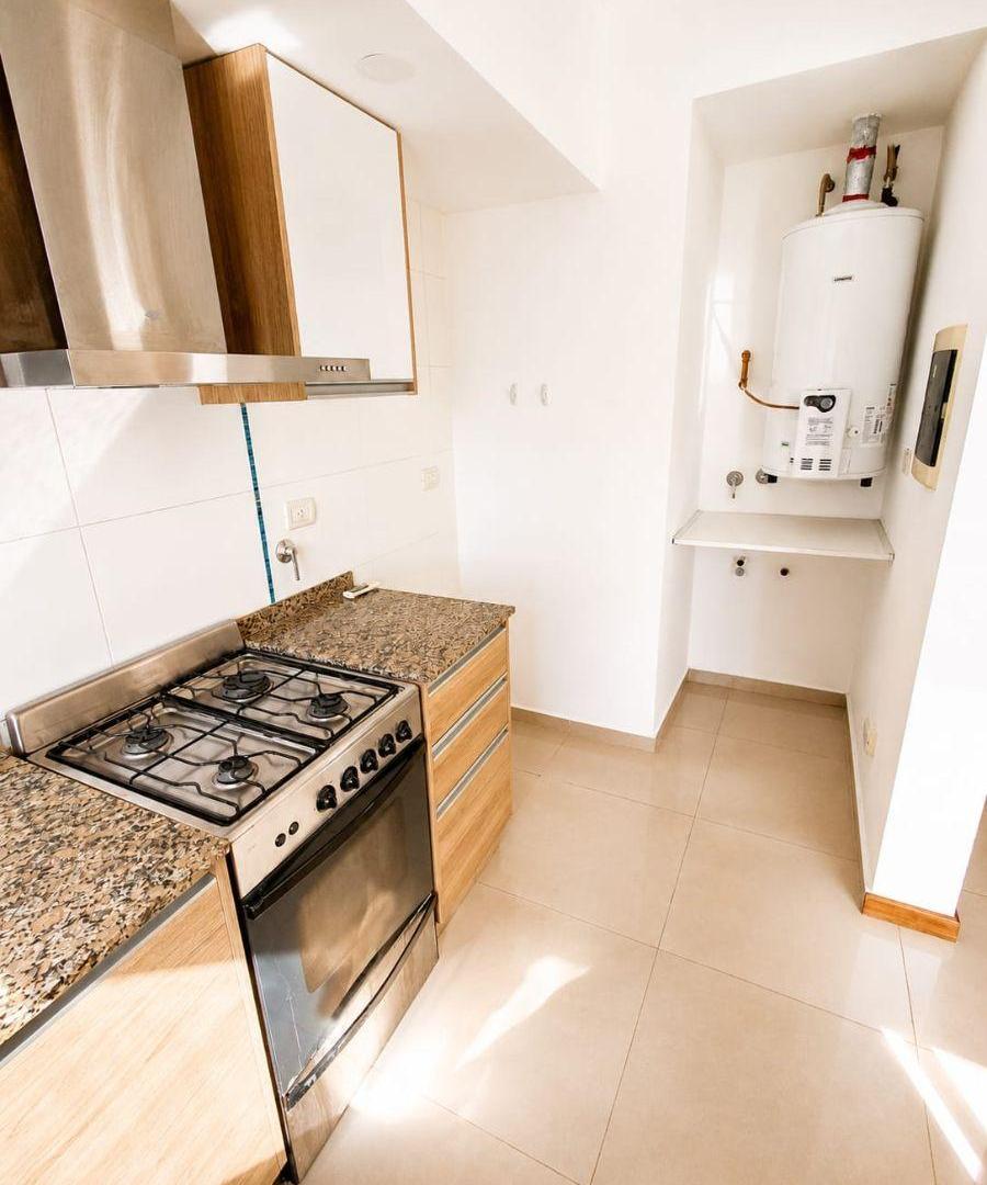 Foto de Departamento de 50 m² con 1 dormitorio y cochera cubiera, imagen 3