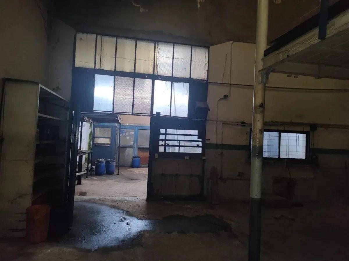Foto de galpón en alquiler zona industrial, imagen 4