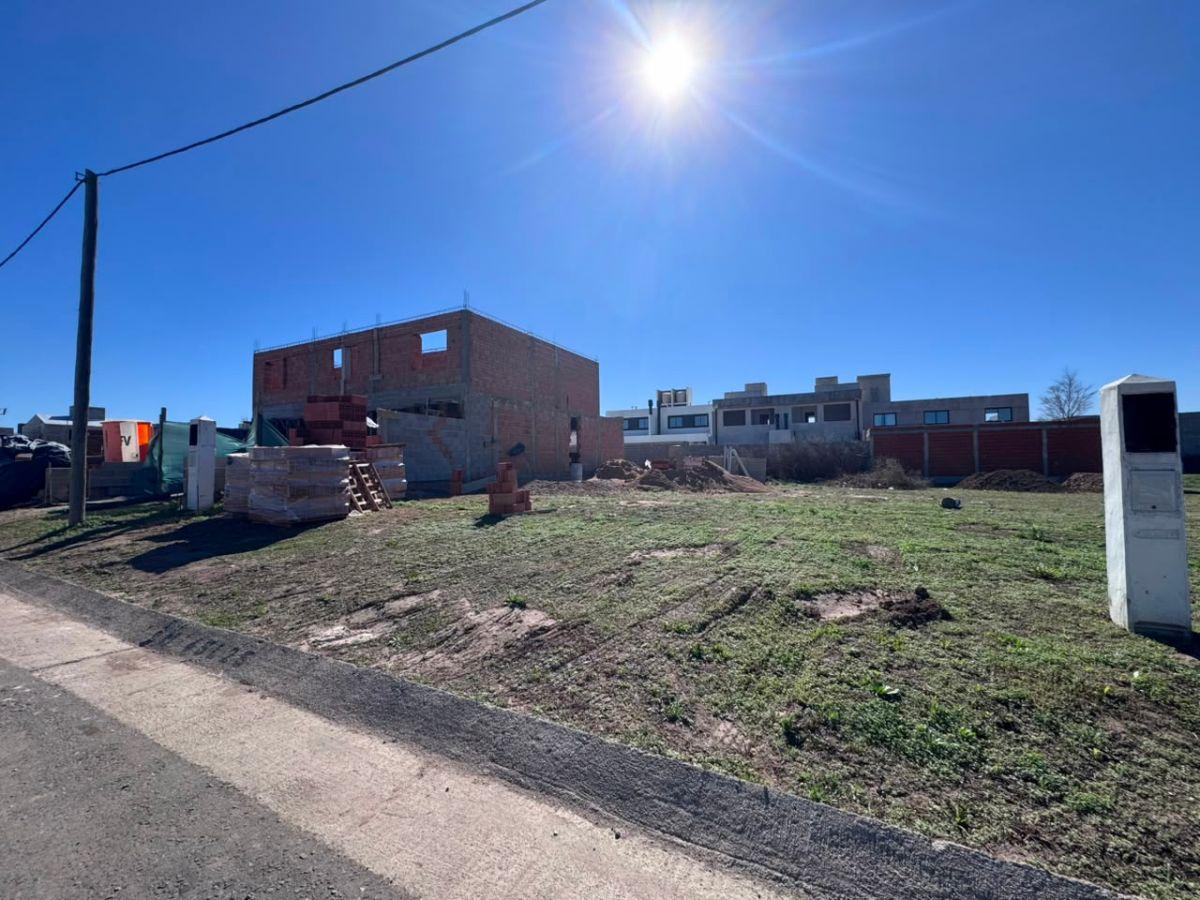 Foto de Lote en venta - Docta Avenida 2 - 360 m2 apto dúplex, imagen 3