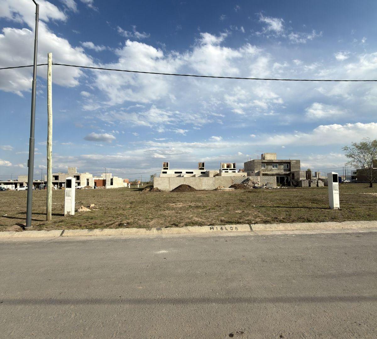 Foto de Lote en venta - Docta Parque - 360 m2 apto dúplex (ubicación central), imagen 4