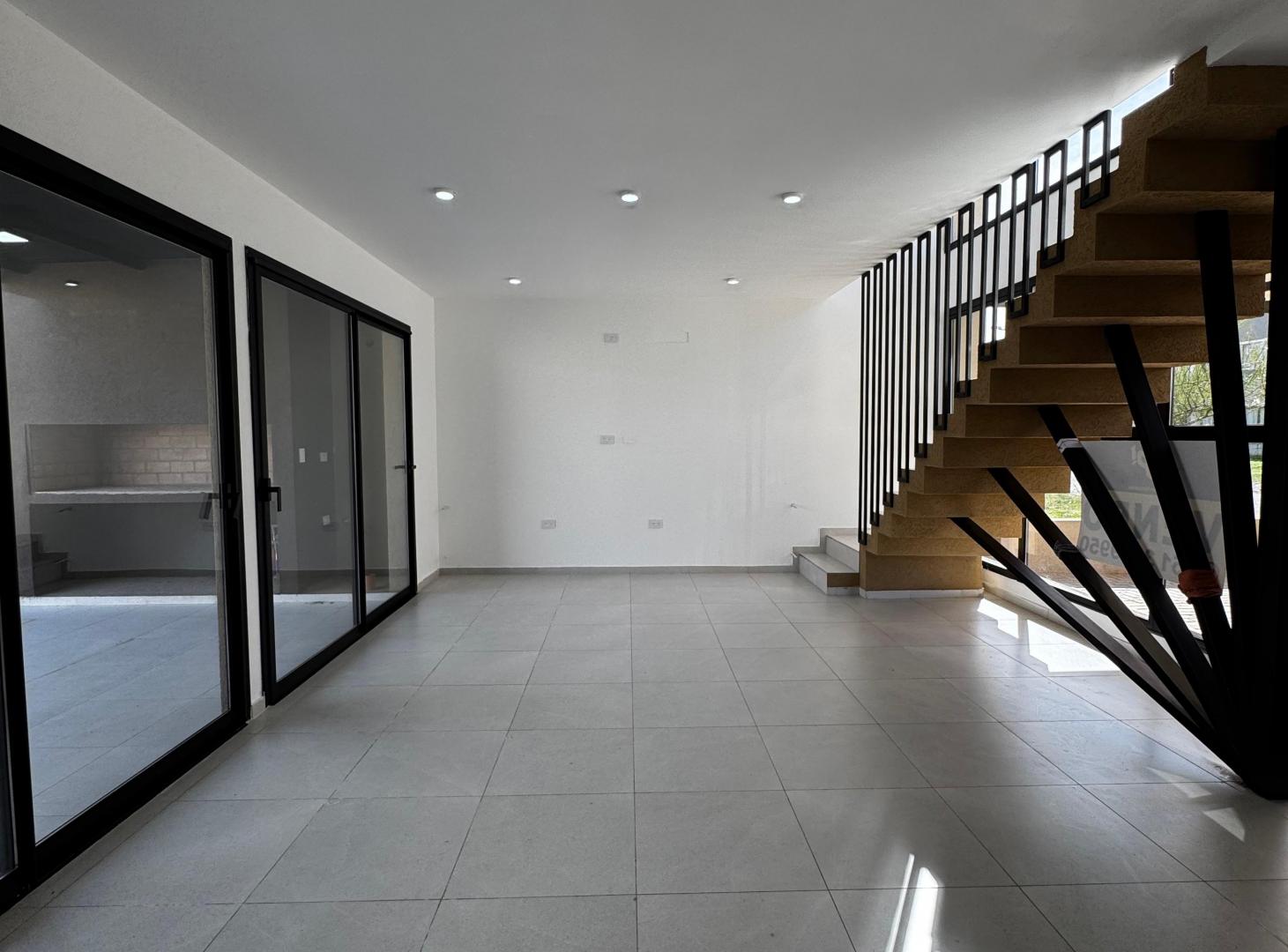 Foto de Casa a estrenar en venta - 3 dormitorios 3 baños - Docta Malagueño, imagen 5