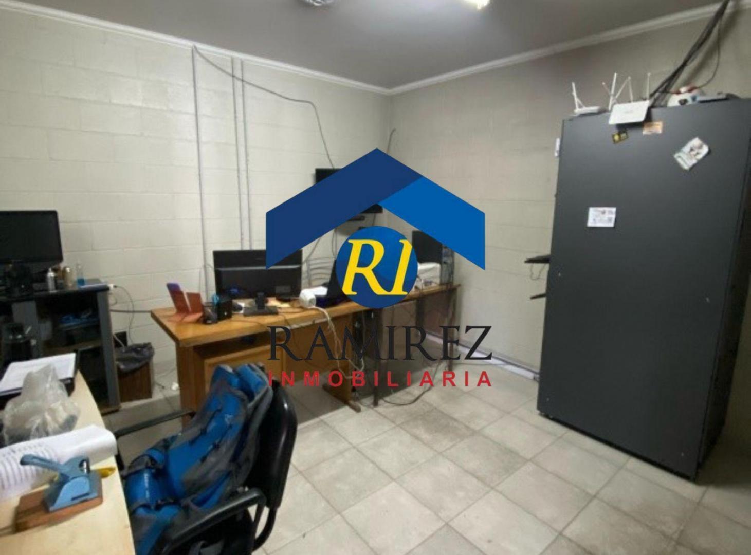 Foto de LOCAL EN VENTA - SANTA CRUZ - RIO GALLEGOS - DOCTOR LUIS PAMPLIEGA, imagen 4