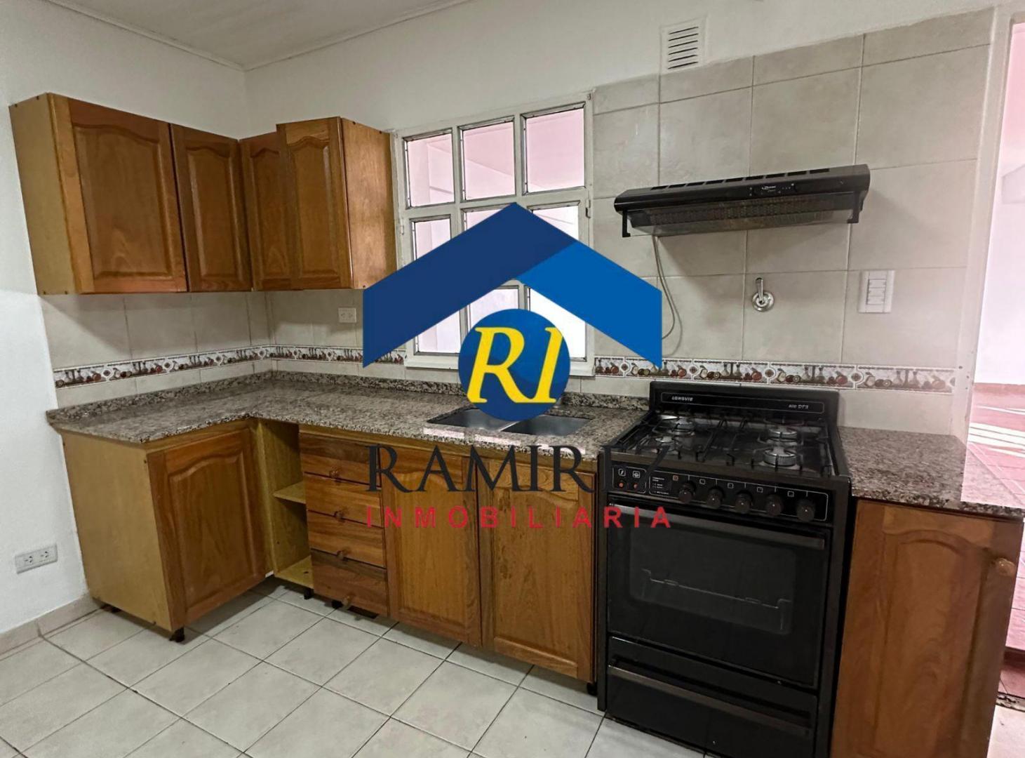 Foto de CASA EN VENTA - SANTA CRUZ - RIO GALLEGOS - GOBERNADOR MAYER Nº974, imagen 5
