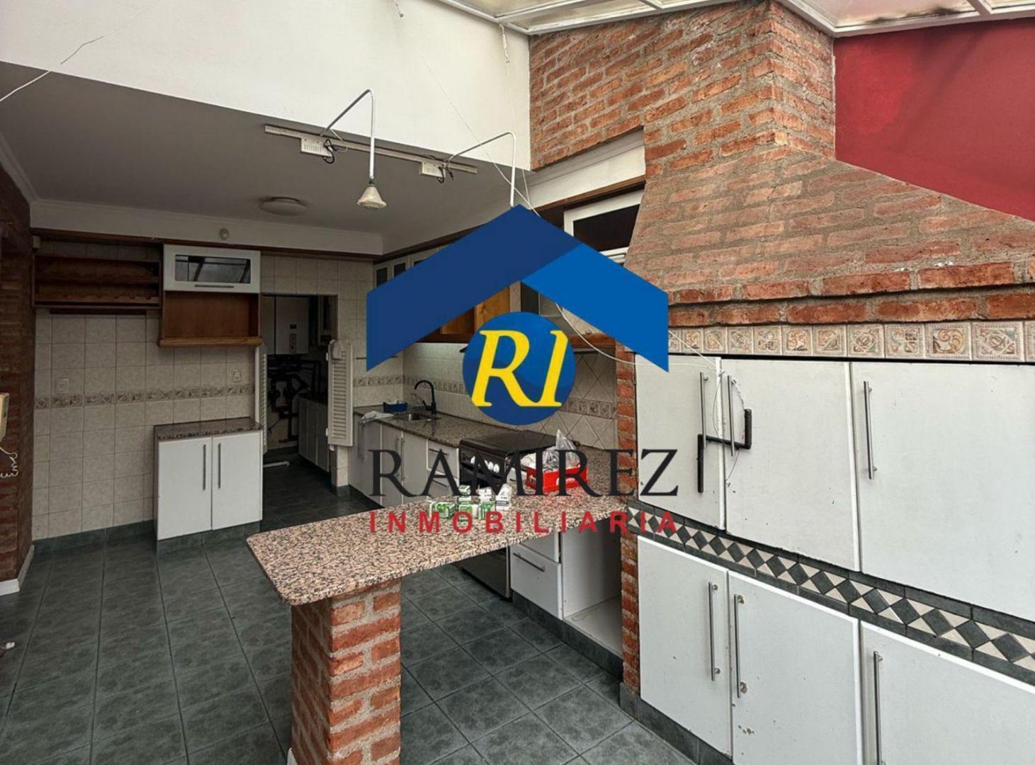 Foto de CASA EN VENTA - SANTA CRUZ - RIO GALLEGOS - AVENIDA GENERAL ANGEL, imagen 4